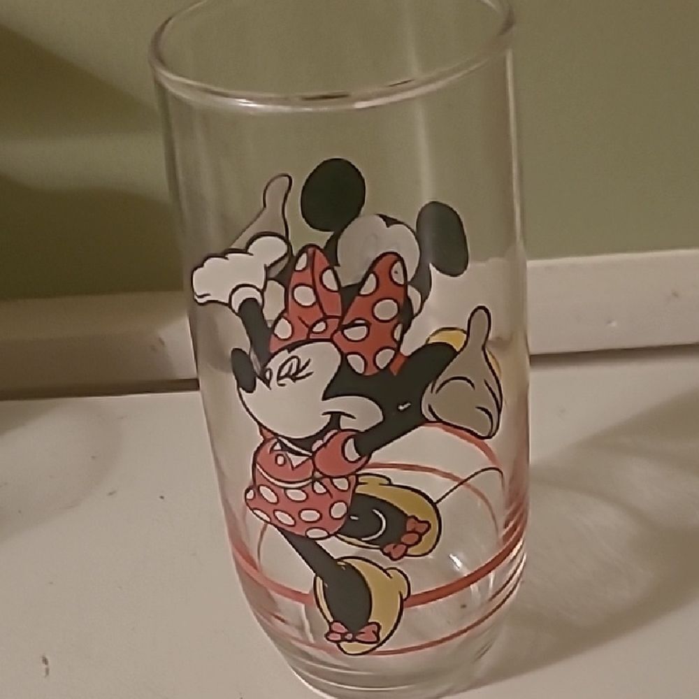 Minnie Mouse Glass Tumbler